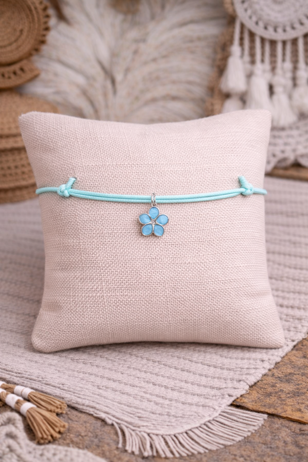 Bracelet cordon bleu ciel fleur – Fait main